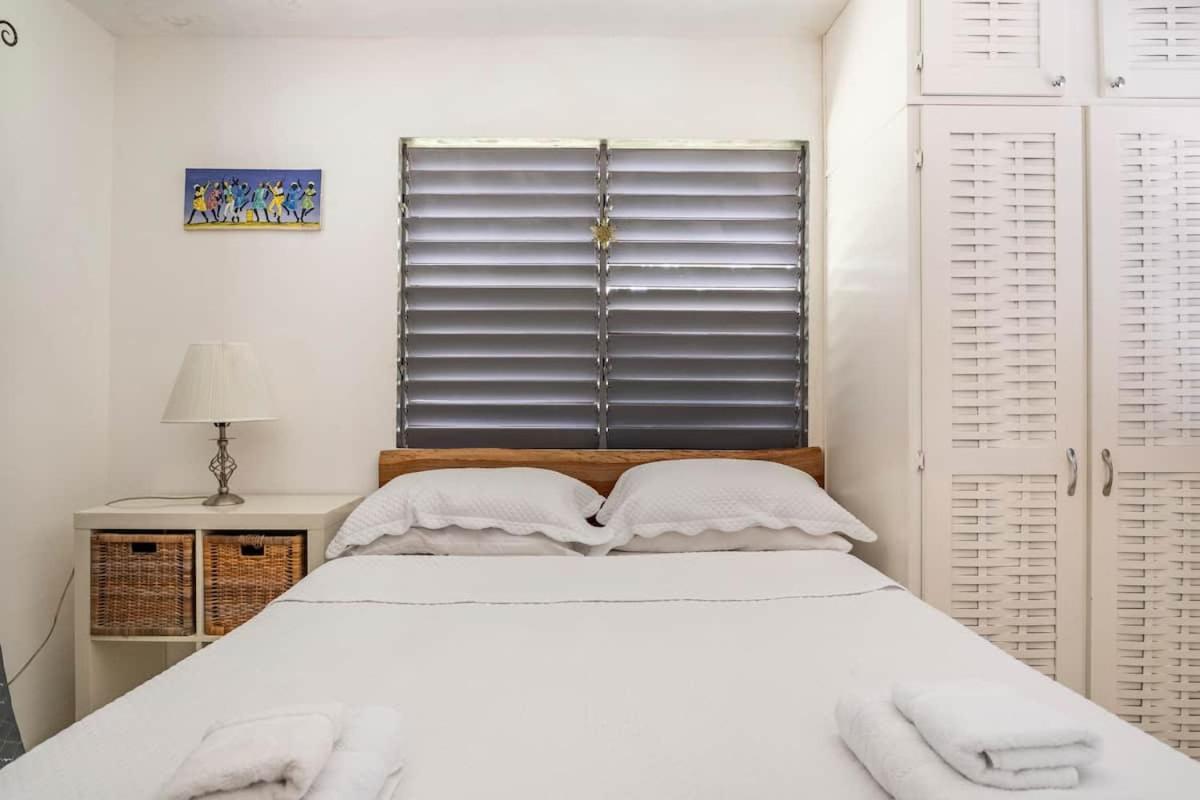 Ancella'S Garden Apartment-Beach-5Min Drive, 1 Hr Montego Bay, 25 Mins Ocho Rios, Continental Breakfast Runaway Bay Ngoại thất bức ảnh